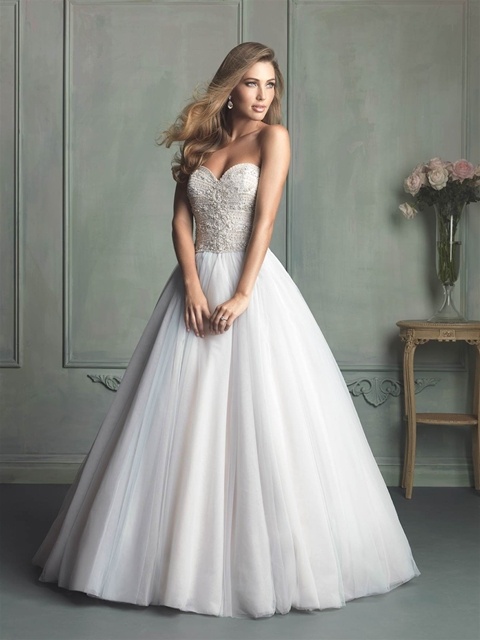http://svadba-msk.ru/img/common/dress/480x0x0/allure_bridals/allure_2014/7_9126f.jpg_1.jpg