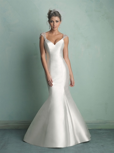 http://svadba-msk.ru/img/common/dress/480x0x0/allure_bridals/allure_2014/7_9158f.jpg_1.jpg