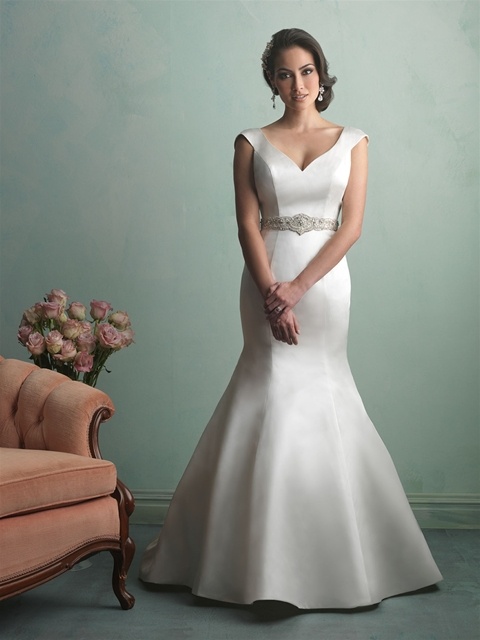http://svadba-msk.ru/img/common/dress/480x0x0/allure_bridals/allure_2014/7_9163f.jpg_1.jpg