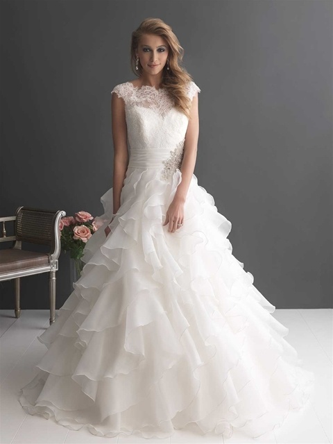 http://svadba-msk.ru/img/common/dress/480x0x0/allure_bridals/romance_2014/7_2660f.jpg_1.jpg