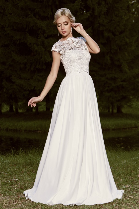http://svadba-msk.ru/img/common/dress/480x0x0/jully_bride/diamonds_2015/lucia.jpg_1.jpg