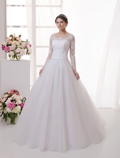 http://svadba-msk.ru/img/common/dress/480x0x0/nava_bride/luminosa_2015/meola.jpg_1.jpg
