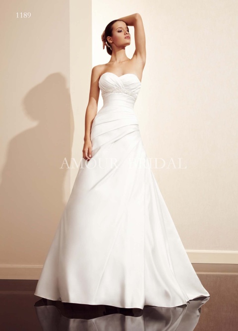 Платье от бренда Amour Bridal